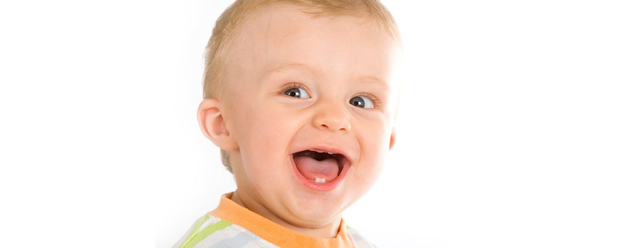 Un bebé feliz
